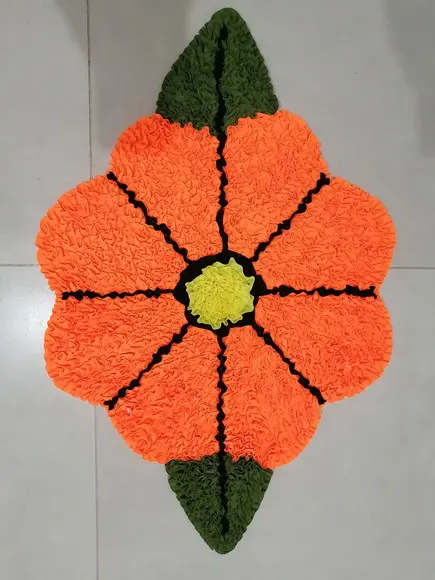 Tapete Frufru de Flor Laranja Antiderrapante