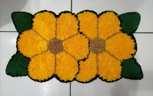 Tapete Frufru Flor Amarela Antiderrapante