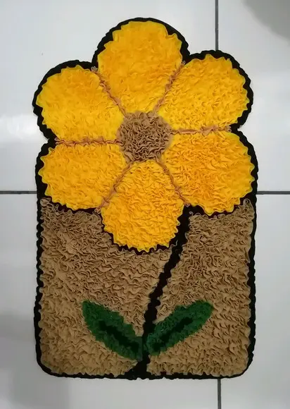 Tapete Frufru Flor Amarela Antiderrapante