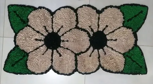 Tapete Frufru Flor Bege Antiderrapante