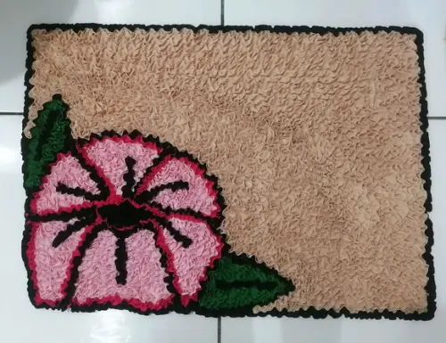 Tapete Frufru Flor Rosa Claro 50cm X 70cm Antiderrapante