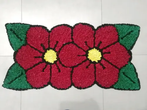 Tapete Frufru Flor Vermelha Antiderrapante