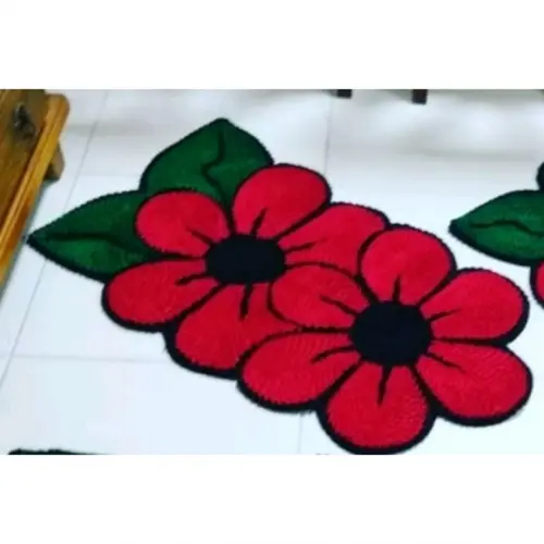 Tapete Frufru Flor Vermelha Antiderrapante
