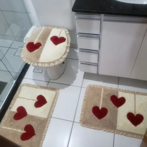 Tapetes Frufru Corações Creme e Bege Antiderrapante