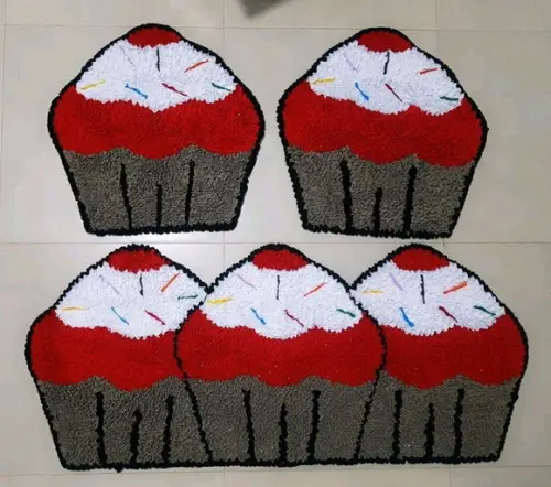 Tapetes Frufru Cupcake Vermelho Antiderrapante