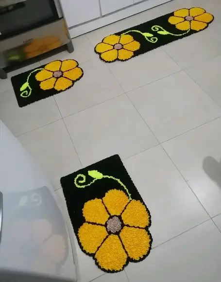 Tapetes Frufru Flor Amarela Antiderrapante