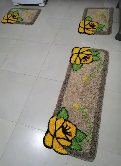 Tapetes Frufru Flor Amarela Antiderrapante