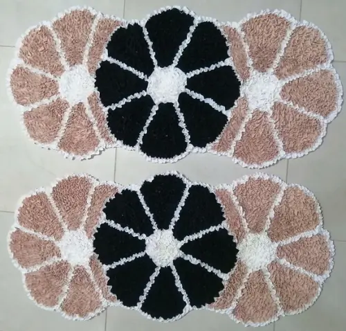 Tapetes Frufru Flor Creme e Preta 1m x 50cm Antiderrapante