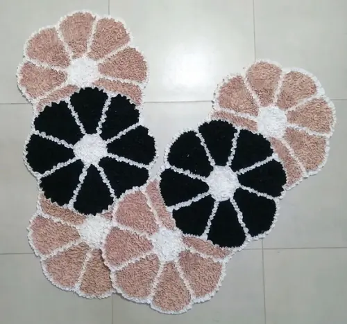 Tapetes Frufru Flor Creme e Preta 1m x 50cm Antiderrapante