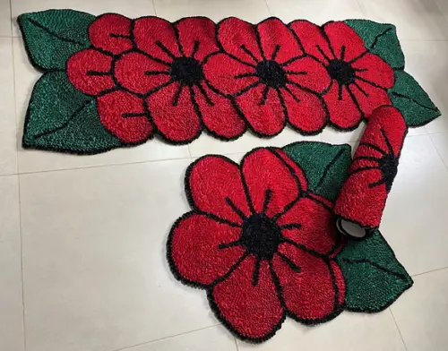Tapetes Frufru Flor Vermelha 1m80cm x 60cm, Peq. 80cmx60cm.
