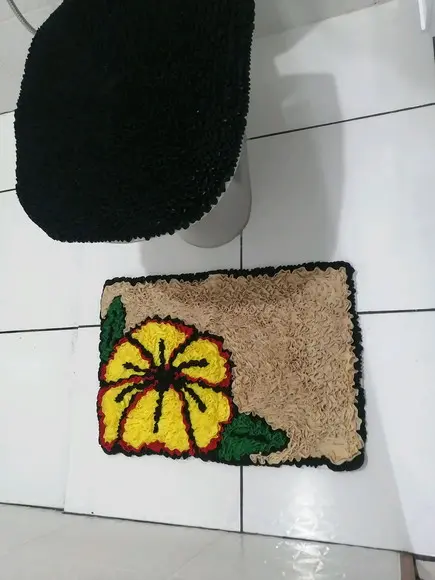 Tapetes Frufru Lavabo Flor Amarela Antiderrapante