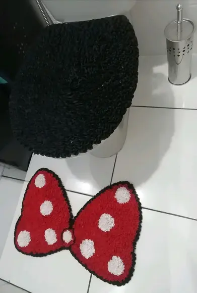Tapetes Frufru Lavabo Laço Vermelho C/Bolinhas Antider.