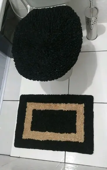 Tapetes Frufru Lavabo Preto e Bege Antiderrapante