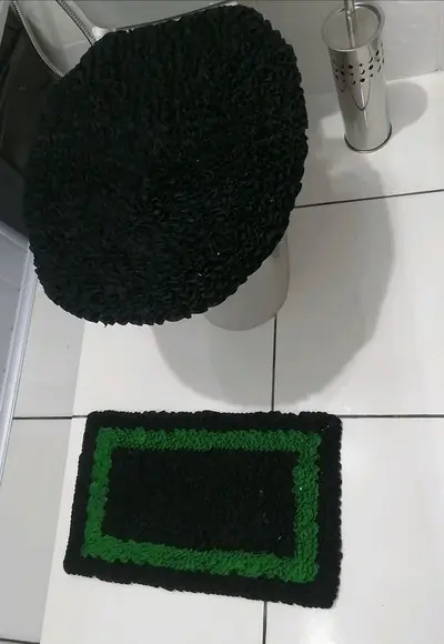 Tapetes Frufru Lavabo Preto e Verde Antiderrapante