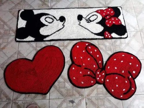 Tapetes Frufru Mickey e Minnie Antiderrapante