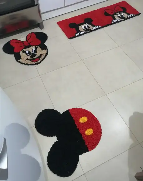 Tapetes Frufru Mickey e Minnie Antiderrapante