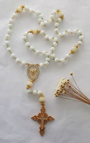 Terço Divino Espírito Santo em Cristal