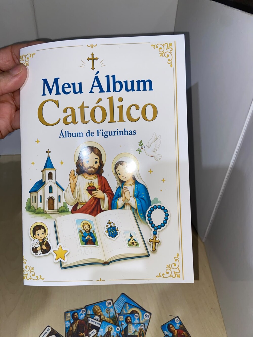 Albúm de figurinhas Catolico-65 figurinhas inclusas