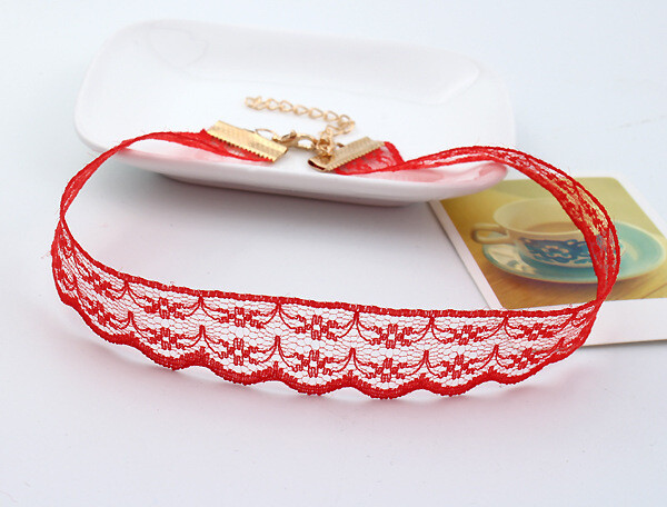 Cordão Gargantilha Chocker Renda na cor Vermelho
