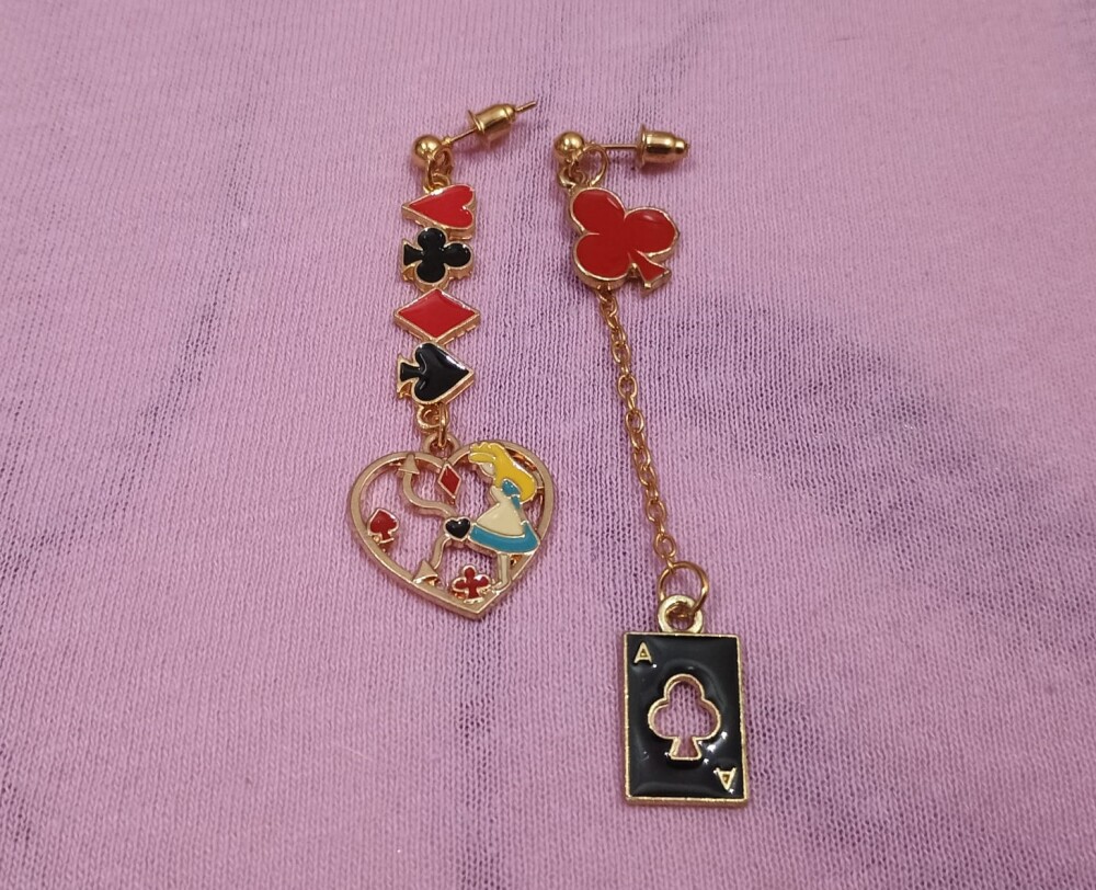 Brincos Temáticos Alice no País das Maravilhas - Modelo 13 Alic