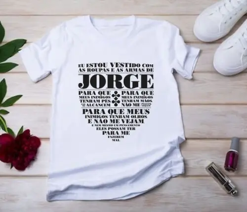 Camiseta Oração de São Jorge - Vestido com as Armas de Jorge
