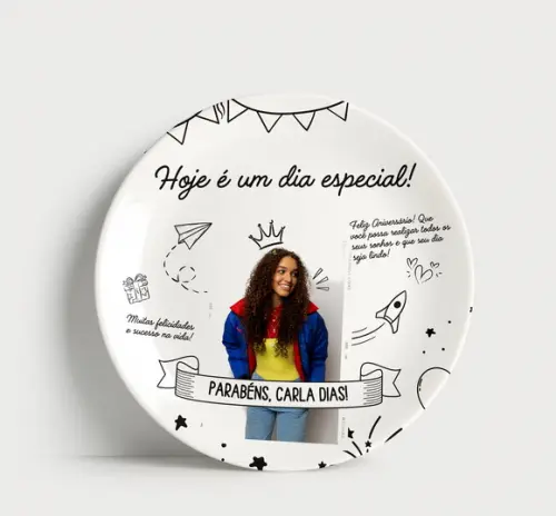 Prato de Aniversário Personalizado: Celebre Um Dia Especial!