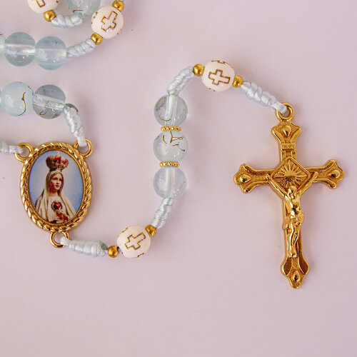 Terço Nossa Senhora de Fátima Azul Claro | Contas de Vidro