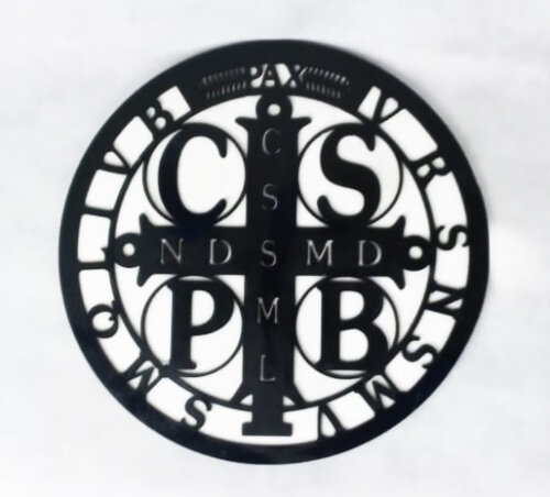 Escudo / Brasão de São Bento em MDF 29 cm – Decoração Religiosa para Parede