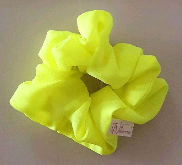 3 Scrunchie Laço - Seda Neon - Tela de Malha - Veludo