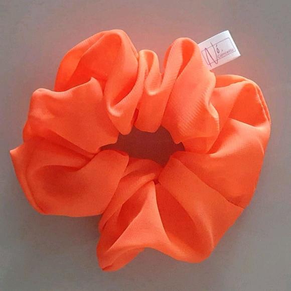 3 Scrunchies Neon