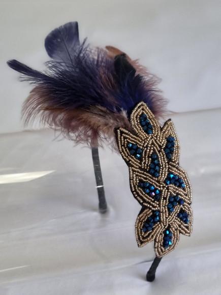 Adereço - Tiara - Penas de Pavão e Pedras - Carnaval