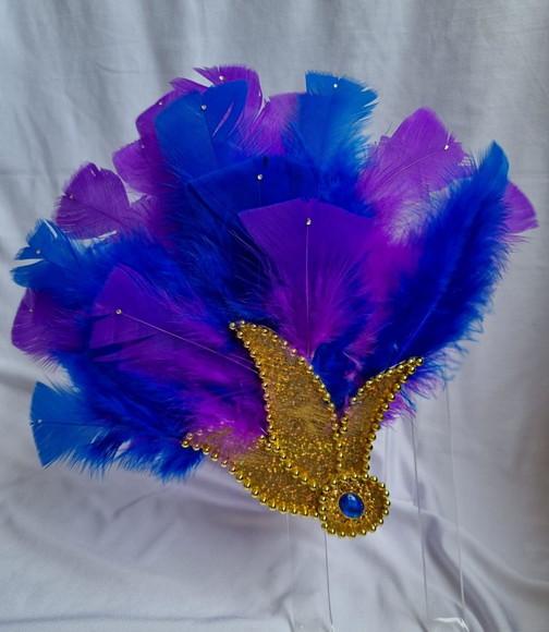 Tiaras/ Bico de Pato para o Carnaval - Arranjo e Plumas