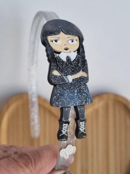 Wandinha - Tiara com Glitter