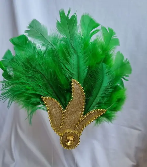Carnaval - Flor de Lotus - Plumas e Pedras