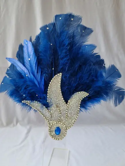 Carnaval - Flor de Lotus - Plumas e Pedras