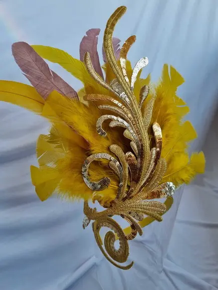 Tiara Paetê e Plumas - Carnaval - Fantasias