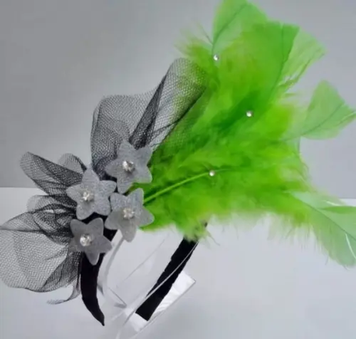 Tiaras para o Carnaval - Flores e Plumas Preta