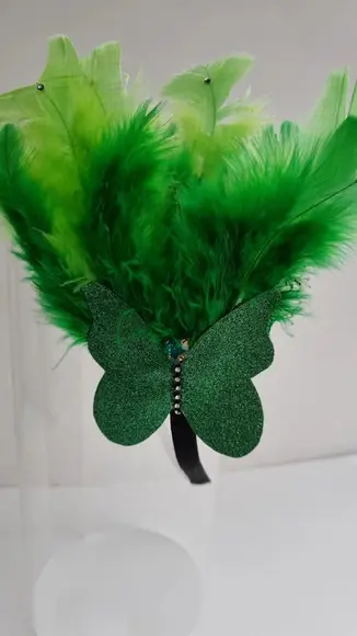 Tiaras/ Bico de Pato para o Carnaval - Arranjo e Plumas