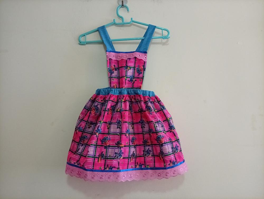 Jardineira Infantil para festa junina Stitch