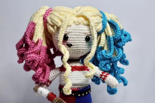 Boneca Alerquina Amigurumi