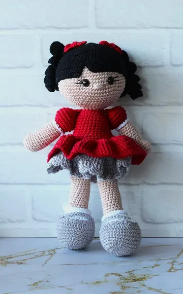 Boneca Maria Amigurumi