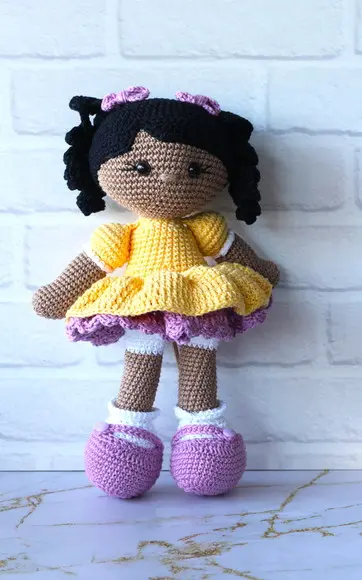 Boneca Maria Amigurumi