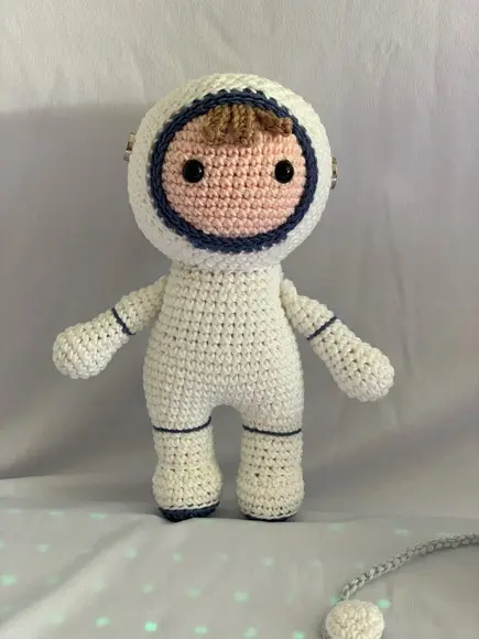 Boneco Astronauta e Foguete Amigurumi