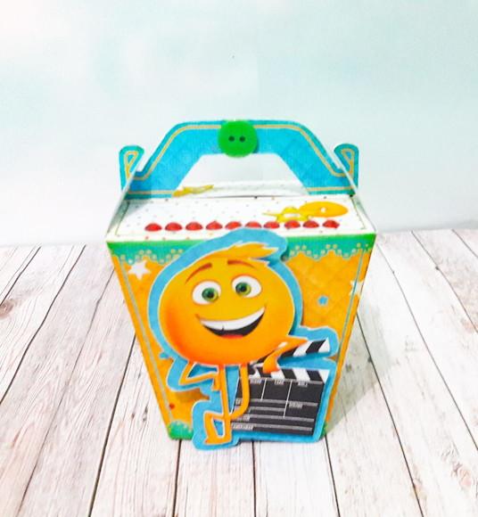 Kit 30 Caixinhas Tema Emojis