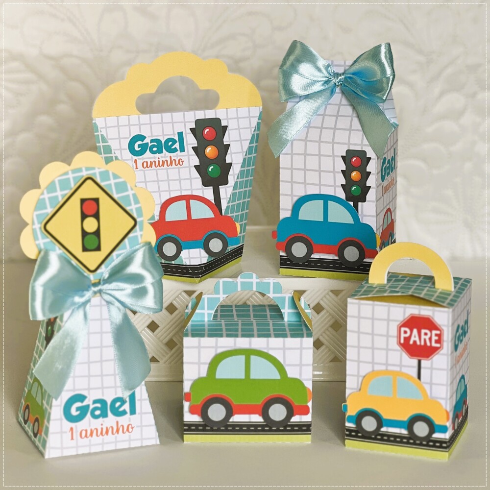 30 Caixinhas PEGUE E MONTE - Tema Carrinhos