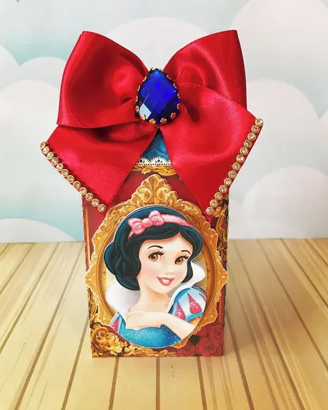 Kit 30 Caixinhas Tema Branca de Neve