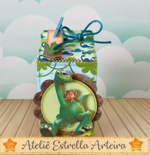 KIT 40 CAIXINHAS TEMA O BOM DINOSSAURO