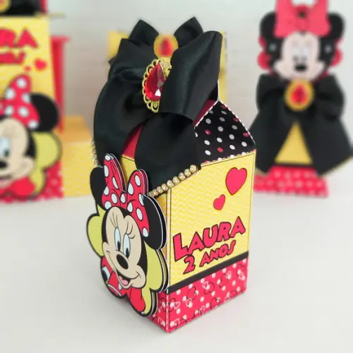 KIT FESTA PERSONALIZADA MINNIE VERMELHA