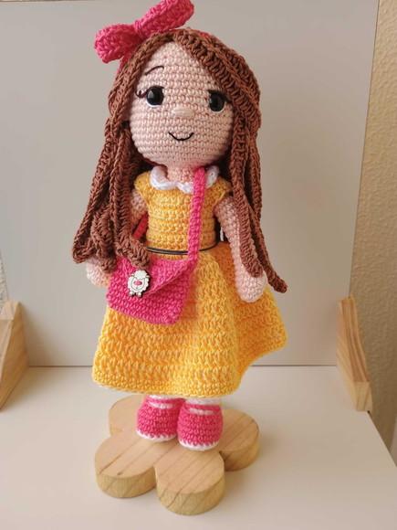 Boneca de Crochê Amigurumi ? Feita à Mão