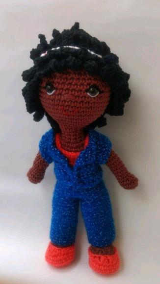 Boneca negra personalizada